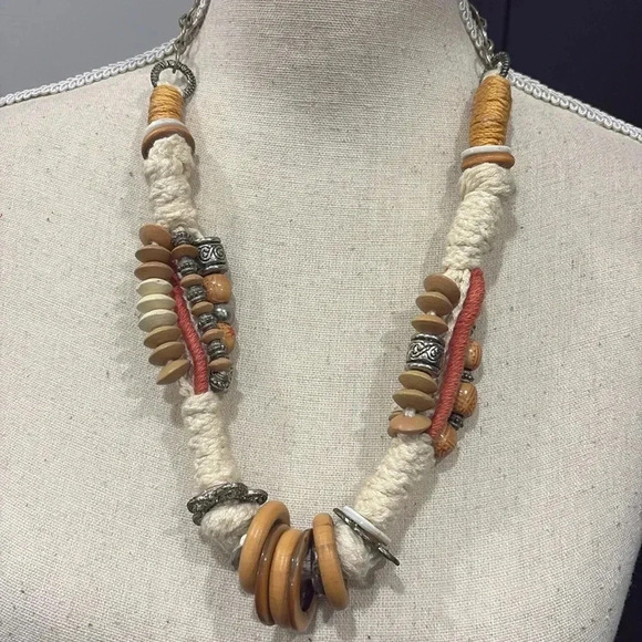 Knitted unique bohemian necklace - Picture 1 of 6